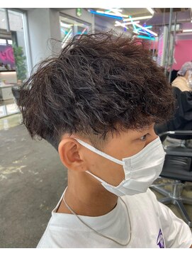 【鶴見】メンズツイストパーマ　メンズカット/刈り上げ