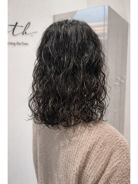 ムクコア(Muk CORE) ウルフパーマ/ミディアムパーマ/グランジヘア/川崎