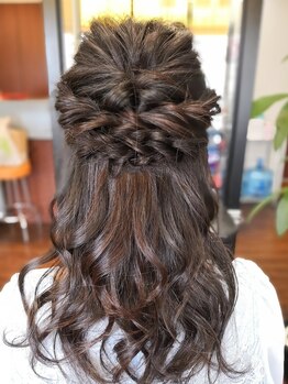 トリコヘアー Tlico Hairの写真/【横浜駅徒歩5分】[かんたんアレンジ¥3300]!駅近だから、お出かけ前に安心して通える◎女子会やデートに♪