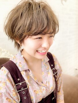 エミュスト(Emuest) マッシュショート+カジュアル