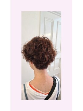 レリビー アウラ(LELiBE_'aula) ショートヘアー
