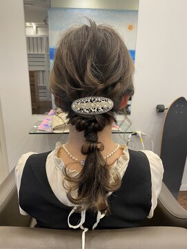 オルガ ヘアアンドメイク(Oluga hair&make) ミディアムローポニー