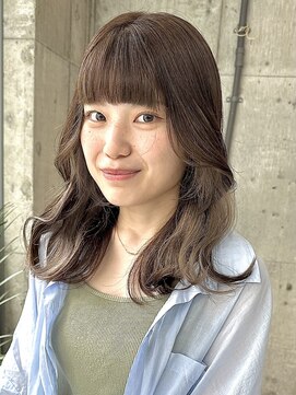 サクラ オモテサンドウ(SAKURA) 大人っぽ！隠せるバレないインナーカラーベージュ