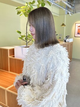 ロジェ(loje) 【loje】透明感オリーブベージュ/ミディアム似合わせカット