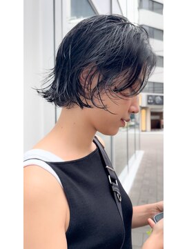 カフ(CAF) CAF 照下 ウェットヘア パーマ　大阪