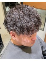 フリーク バーバーショップ 都島店(FREAK BARBER SHOP) 黒髪無造作ツイストスパイラルパーマツーブロックマッシュ