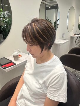 ジービージー(GBG) くびれショートボブ40代50代グレイカラー白髪染め白髪ぼかし