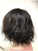 ミディアムレイヤーボブウェーブスタイル