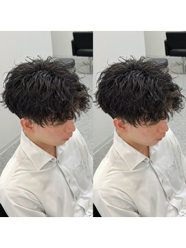 ブライト(BRIGHT) センターパートシャドウパーマ