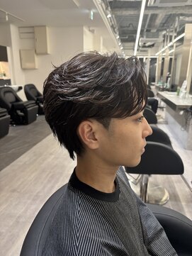 ビカムメンズヘアー 栄店(become men's hair) 毛流れフェザーショート/センターパート
