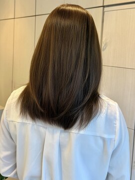 シエル バイ ケンジ 登戸 生田(CIEL by KENJE) レイヤーカットブリーチなしオリーブベージュカラー透明感