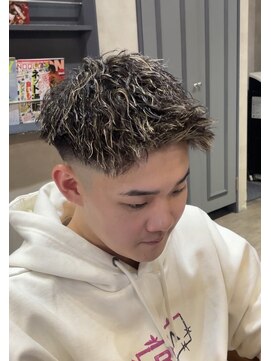 アフロート ショウナン(AFLOAT SHONAN) 短髪ならコレ！ジェットモヒカン×ツイスパ×メッシュ
