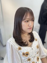 アスタリスク(asterisk)&nbsp;柔らかレイヤー×艶髪ストレートミディ