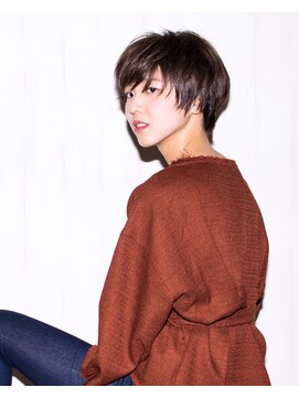 ビヨウシツ ポスタ すっきりショート