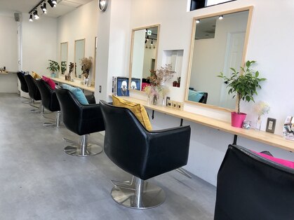 オーストヘアーモニカ 梅田茶屋町2号店(Aust hair Monica)の写真