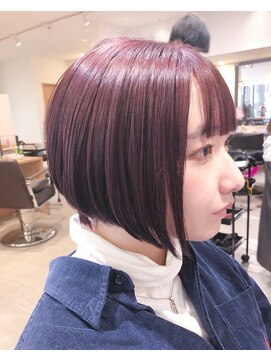 ティー リュクスボーテ(T LUXE BEAUTE) 透明感バイオレット/前下がりボブ