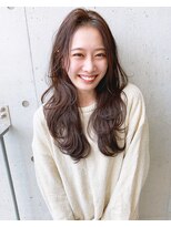 リコバイアフロート(riko by afloat)&nbsp;レイヤーロングゆるふわ大人の韓国風にヘア