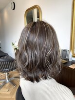 アゲート(agete)&nbsp;ハイライト/外ハネボブ/ミルクティーアッシュ