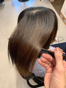 ハチ(hachi) 大人可愛い透明感×立体感ライトブラウンストレートロング