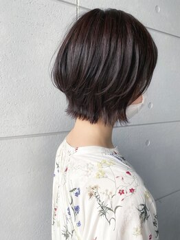 コワファースト パリ バイ アテナ(COIFF1RST PARIS by ATENA)の写真/計算し尽くされた『前髪～顔周りのデザイン』でショートを最高に可愛く、上品な大人スタイルに仕上げます♪