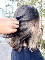 ジェリカ(Jlica) 大人ミディ ミルクティーベージュのインナーカラー