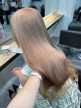 ベレーザ 渋谷(BELEZA) 6568ブロンドミルクティーアッシュハイトーンカラーワンホンヘア