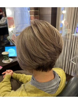 ネイトル(naitre) 仁　ふんわりショート