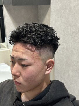 ケーファクトリー(K-FACTORY) 極道パーマ/スキンフェード