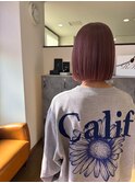 前頭ブリーチ　ピンクカラー　派手髪　韓国風　ボブ