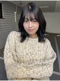 ミディアムレイヤーでこなれ感を◎ 36mmのコテでゆるっと外ハネ