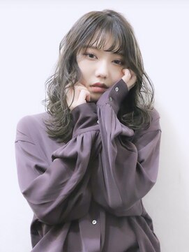 アリアツイン バイ エクラート 池袋西口店(ARiA TWiN by ECLART) ミルクティーブラウン×波巻きウェーブ 髪質改善 イルミナカラー