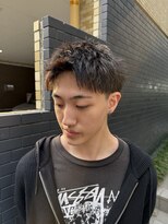 メルシー ドゥ メンズ(merci deux)&nbsp;刈り上げアップバングスパイキーショートパーマスパイラルパーマ