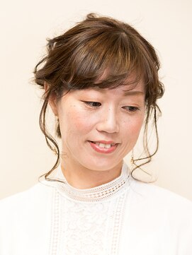 美容室 プラス ワン(PLUS ONE) 特別な日ではなくちょっとお出掛けにキメすぎないUPスタイル