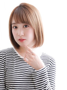 ネオリーブ チロル 横浜西口店(Neolive CiroL.) 大人かわいいツヤ感ボブ