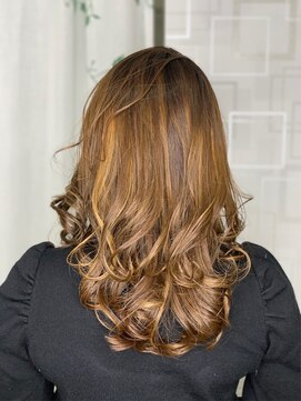 リトル(Re:tle) 【河野有希】ツヤ髪&軽さのあるロングスタイル