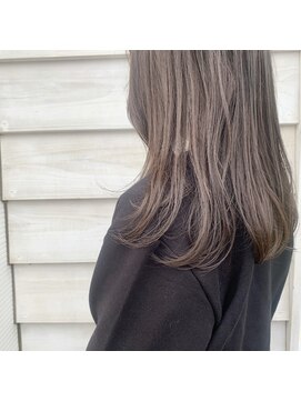 ラトラース(La.trace) パールグレージュ