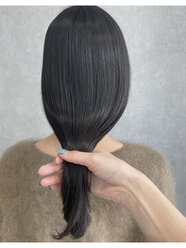 ローウェ 青山 表参道(Louwe) 髪質改善×アッシュ　表参道　青山　AMANI