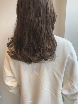 アトラスヘアー(Atlas hair) カーキグレージュ