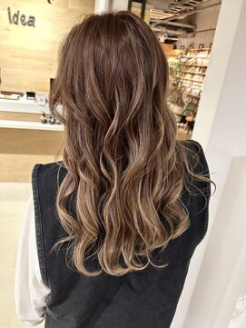 クララ 柏の葉T-SITE店(CLALA) フルハイライトカラー/柔らかベージュ