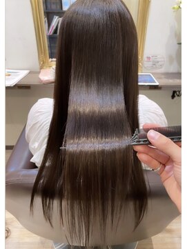 ルフール(ref-le) 美髪矯正で誰もが羨むツヤ髪に