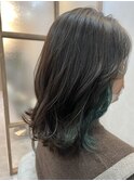 ビビットグリーンインナーカラーお洒落女子