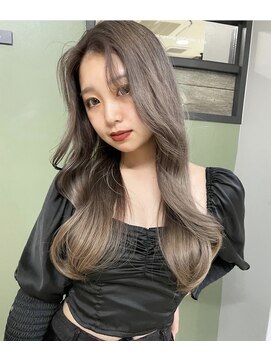 リリー(Lilley) (lilley内堀)ブリーチカラー×ケアブリーチ×透明感カラー