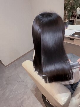 ティア(Tiia) 髪質改善サイエンスアクア