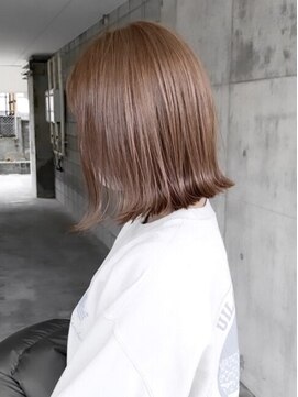 キイヘアーデザイン(key hair design) くすみベージュ×切りっぱなしボブ