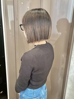 クエ(QUE) ぱつっとボブ/毛先だけアンブレラカラー/20代30代40代/横浜