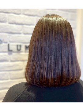 ルミエール 神戸(Lumiere) 上品なグロスストレート