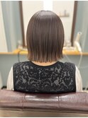 ツヤツヤ切りっぱなしボブ