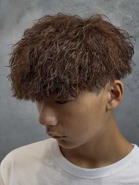 ネクストゼロ(NEXT zerO) 縦落ちパーマ