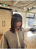 顔周りレイヤー ミディアムボブ