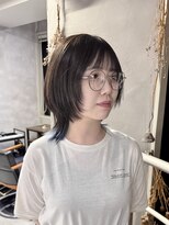 リュッカ(Lyuck)&nbsp;【MANA】襟足だけのインナーカラーとウルフ